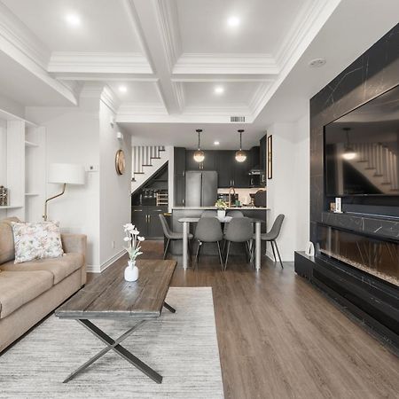Globalstay Luxury Townhouse Minutes Away From Waterfront Торонто Экстерьер фото