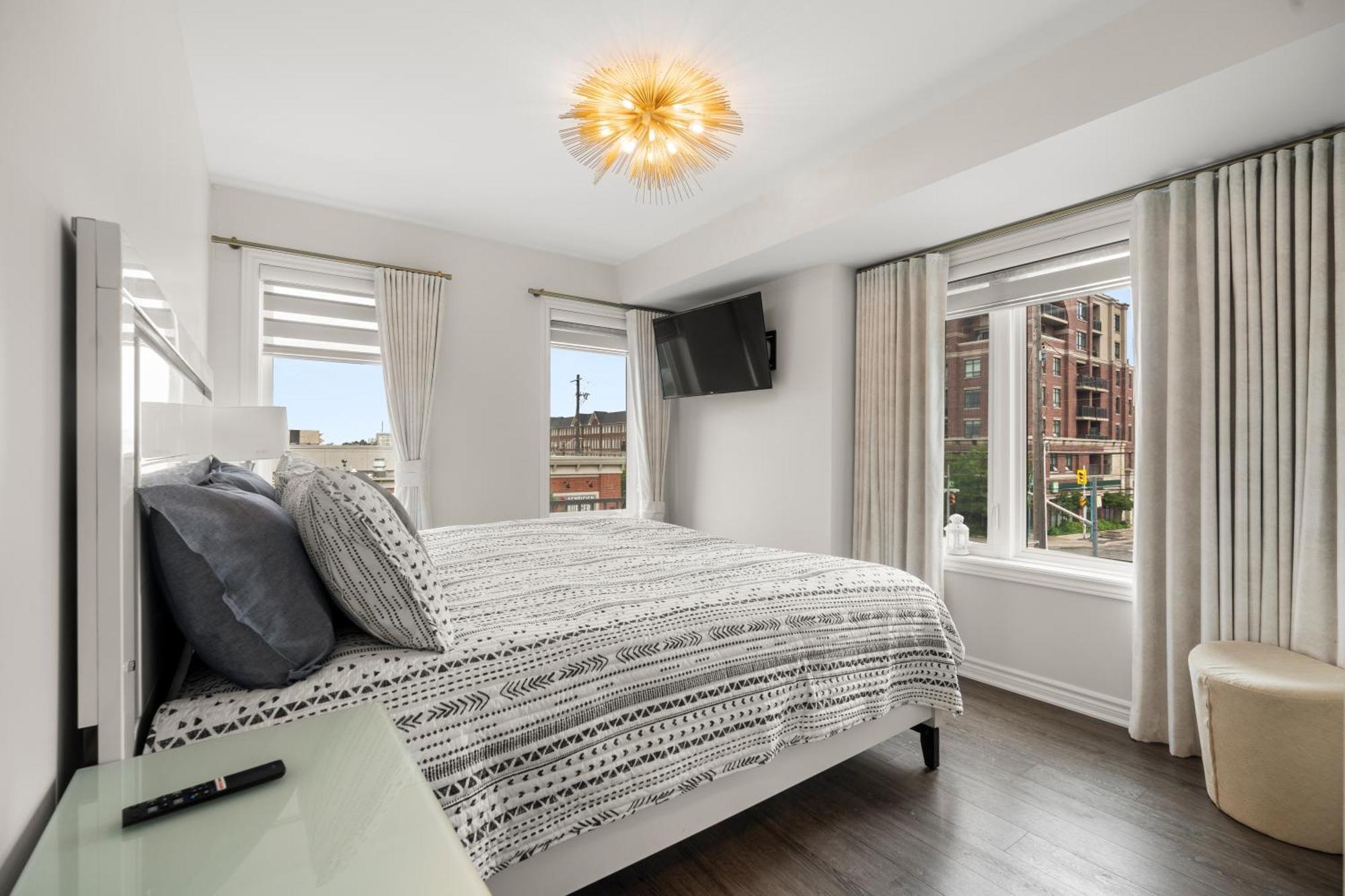 Globalstay Luxury Townhouse Minutes Away From Waterfront Торонто Экстерьер фото